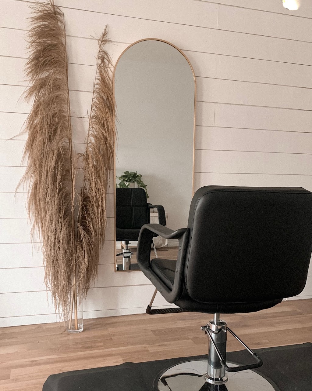 Brit Des | Hair Suite | 1407 Monarch Dr, Kingston, ON K7P 0R9, Canada | Phone: (613) 331-6869