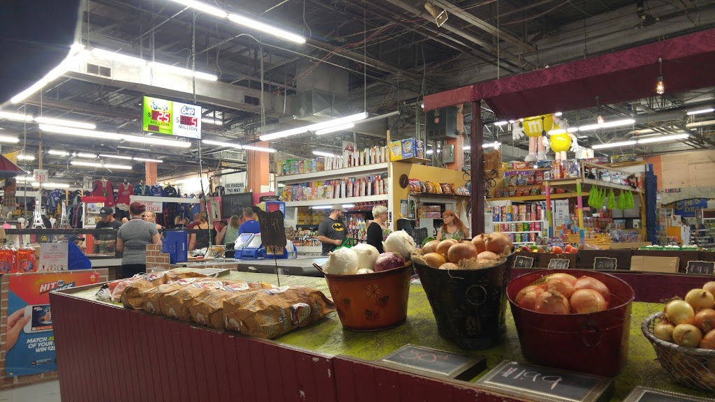 Gibraltar Weekend Market | 1712 Dundas St, London, ON N5W 3E3, Canada | Phone: (519) 659-8725
