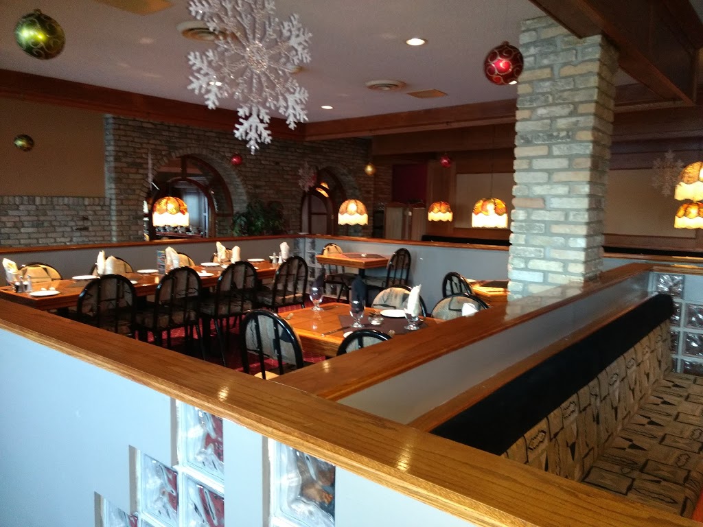 Gaffers Restaurant & Lounge | 23020 Provincial Trunk Hwy 44, Lockport, MB R1A 3R9, Canada | Phone: (204) 757-2350