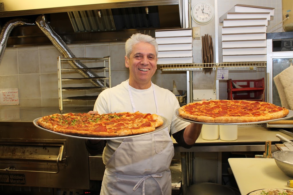 Eddies Pizza | 208 Victoria St E, Alliston, ON L9R 1K6, Canada | Phone: (705) 435-0888