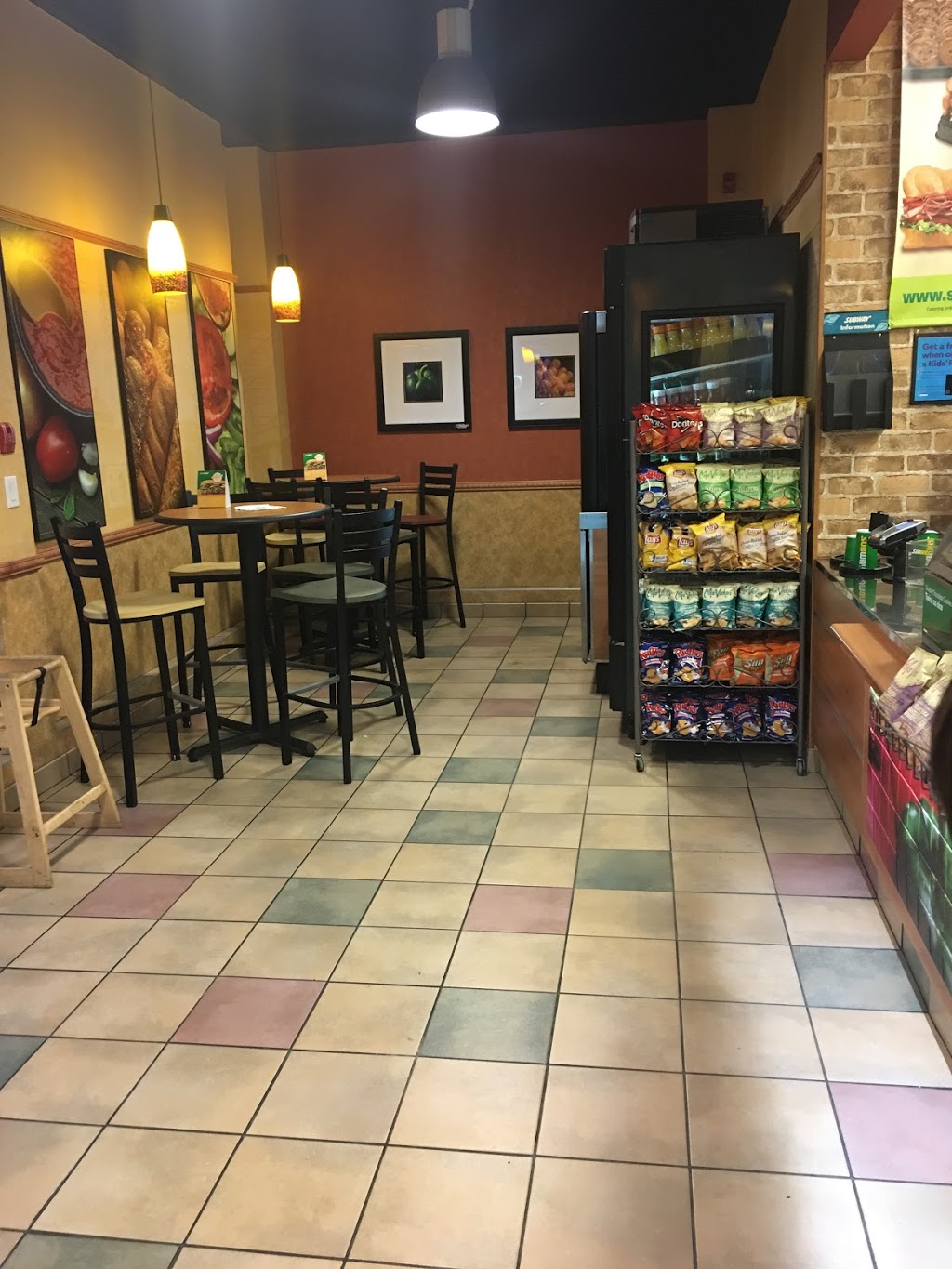 Subway | 15905 Fraser Hwy Suite 103, Surrey, BC V4N 0Y3, Canada | Phone: (604) 597-9488