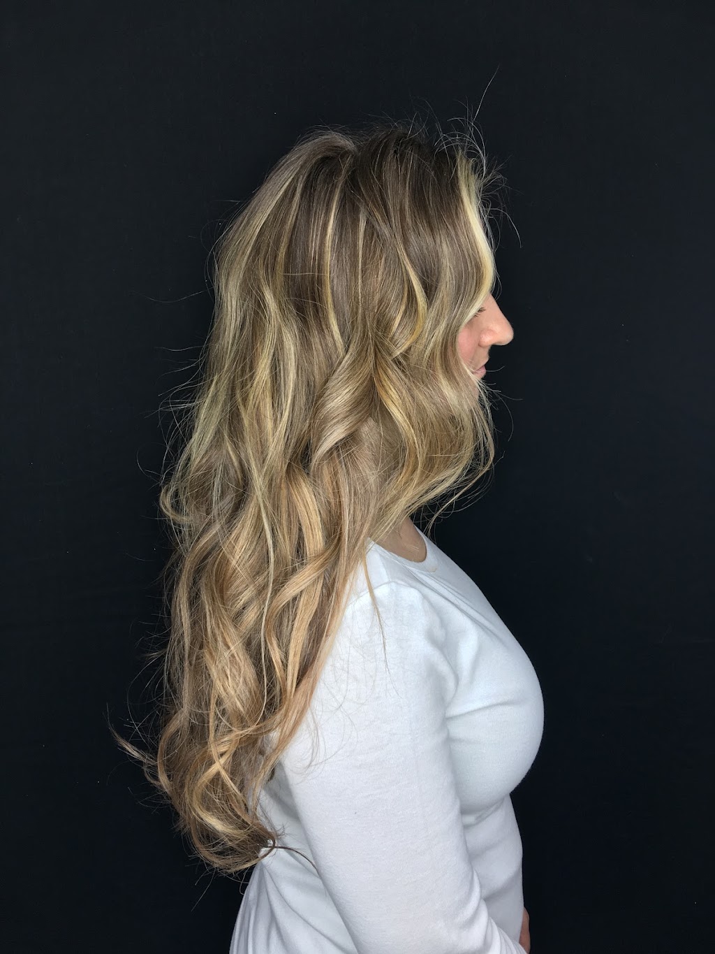 Salon Eleven Hair Co | 44A Front St, Trenton, ON K8V 4N2, Canada | Phone: (613) 955-9639