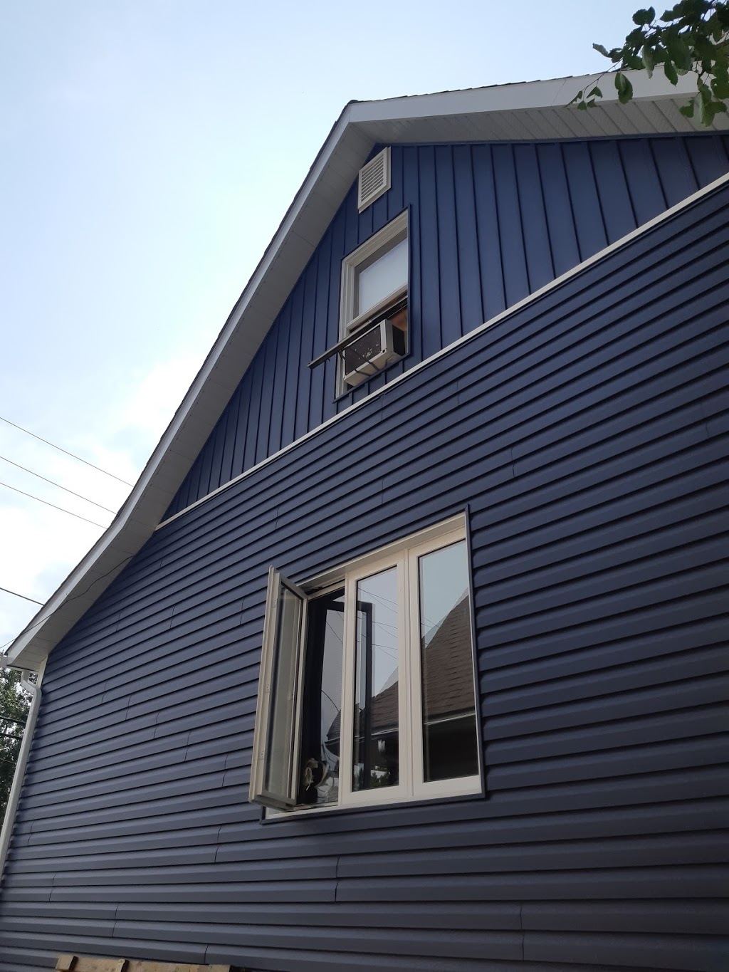 LB Exteriors - Windows & Doors | 2335 Lasalle Blvd Unit C, Greater Sudbury, ON P3A 2A9, Canada | Phone: (705) 806-1614