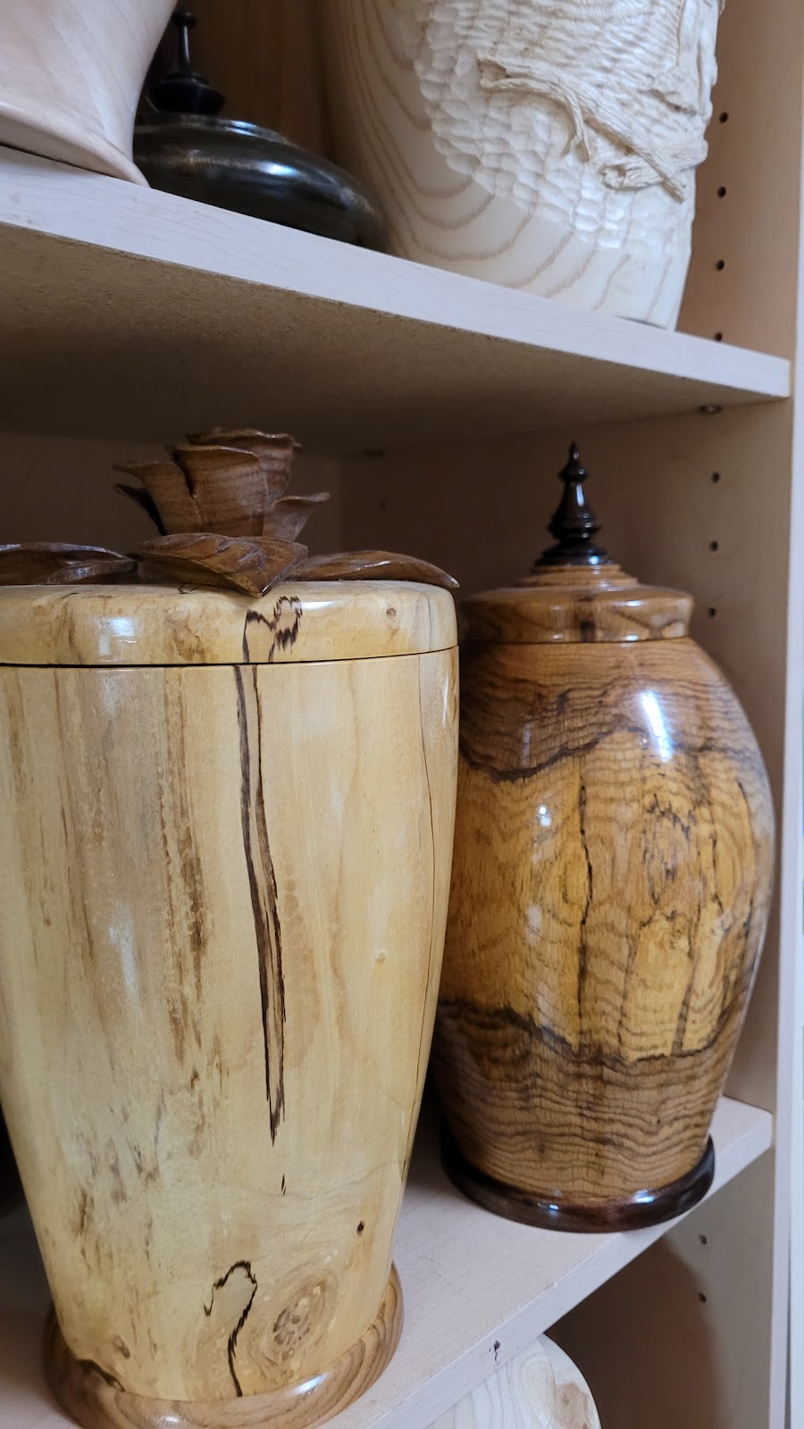Les Urnes Longpré | 39 Rue Lynch, Salaberry-de-Valleyfield, QC J6T 3H8, Canada | Phone: (450) 371-0450