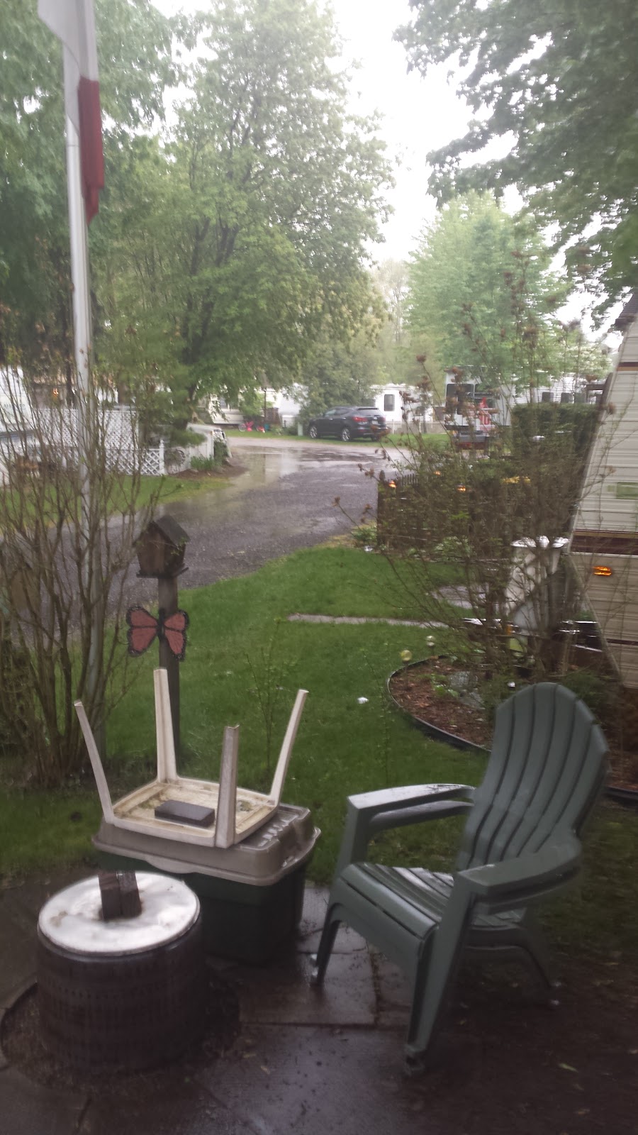 Harbour Side Trailer Park | 7487 Riverside Dr, Port Franks, ON N0M 2L0, Canada | Phone: (519) 243-2461