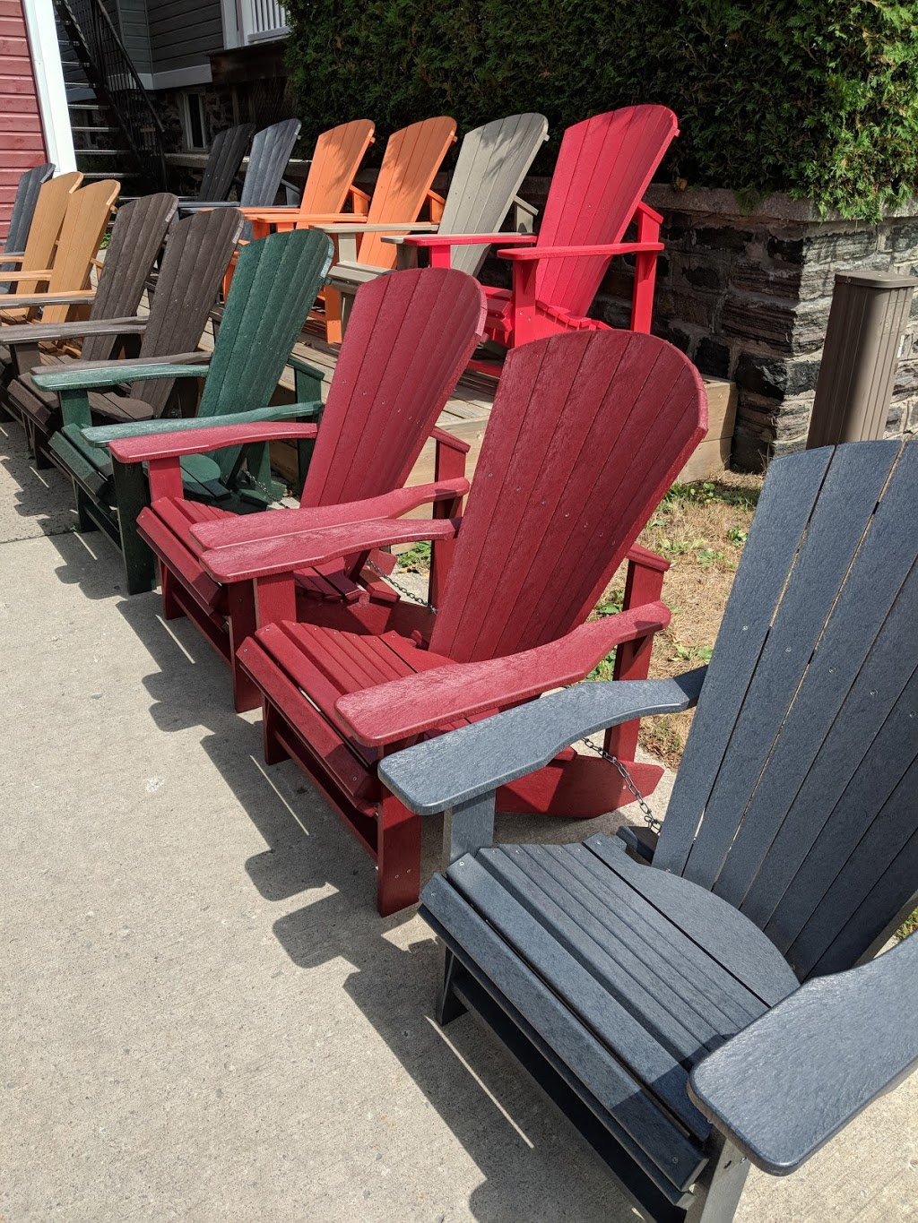 Huckleberrys | 14 Bay St, Parry Sound, ON P2A 1S3, Canada | Phone: (705) 746-2799