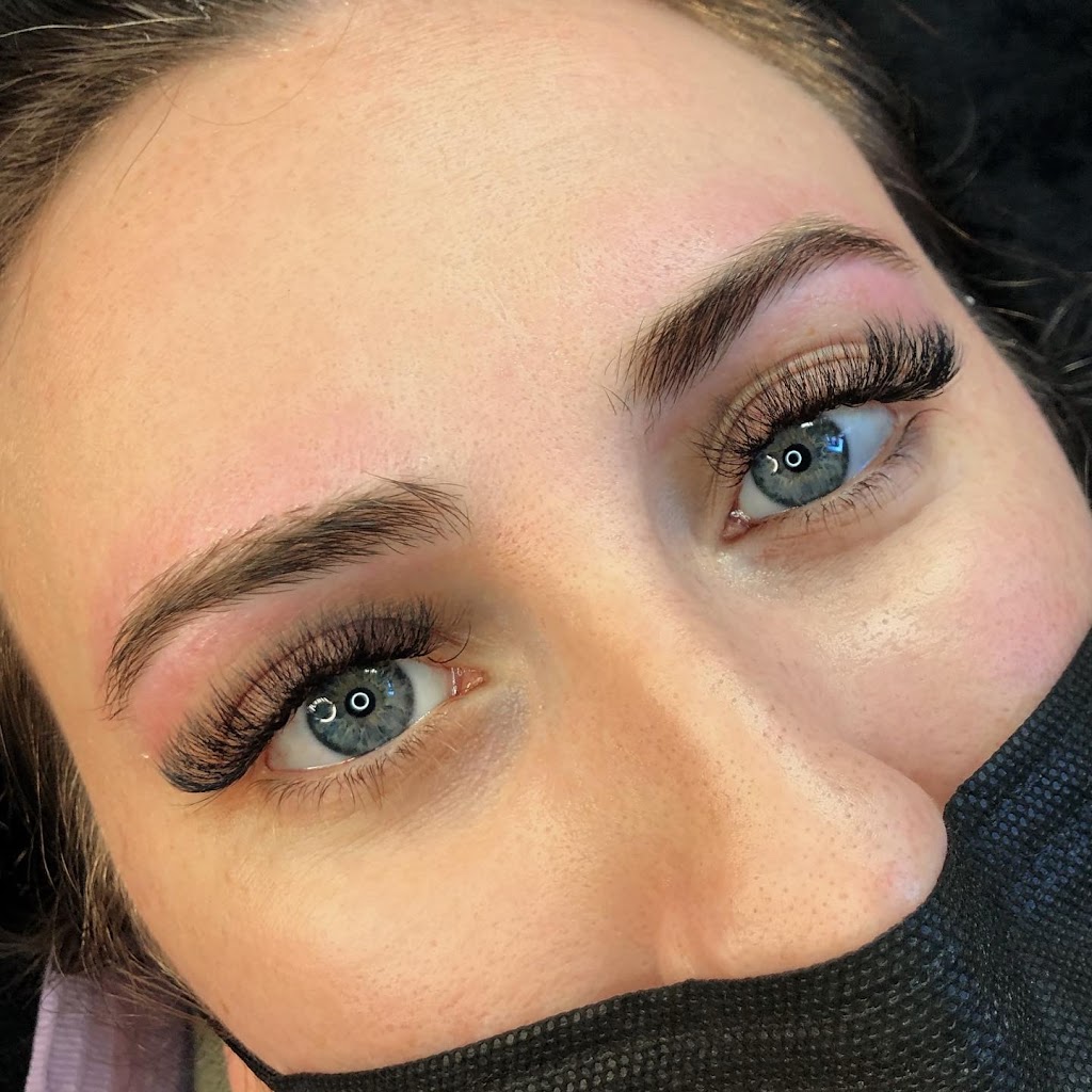 Lunar Aesthetics | 304 Pasadena Dr, Keswick, ON L4P 2Y9, Canada | Phone: (905) 806-2898