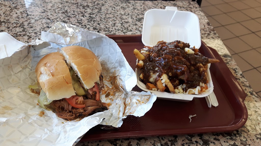 The Grill Burger Kitchen | 2934 King St E, Kitchener, ON N2A 1A7, Canada | Phone: (519) 748-9898