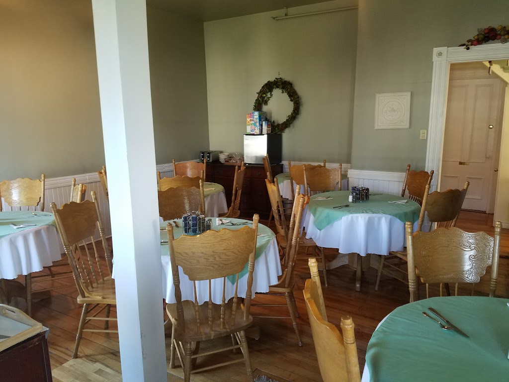 McLean House Inn | 16 Washington St, Souris, PE C0A 2B0, Canada | Phone: (902) 687-1875