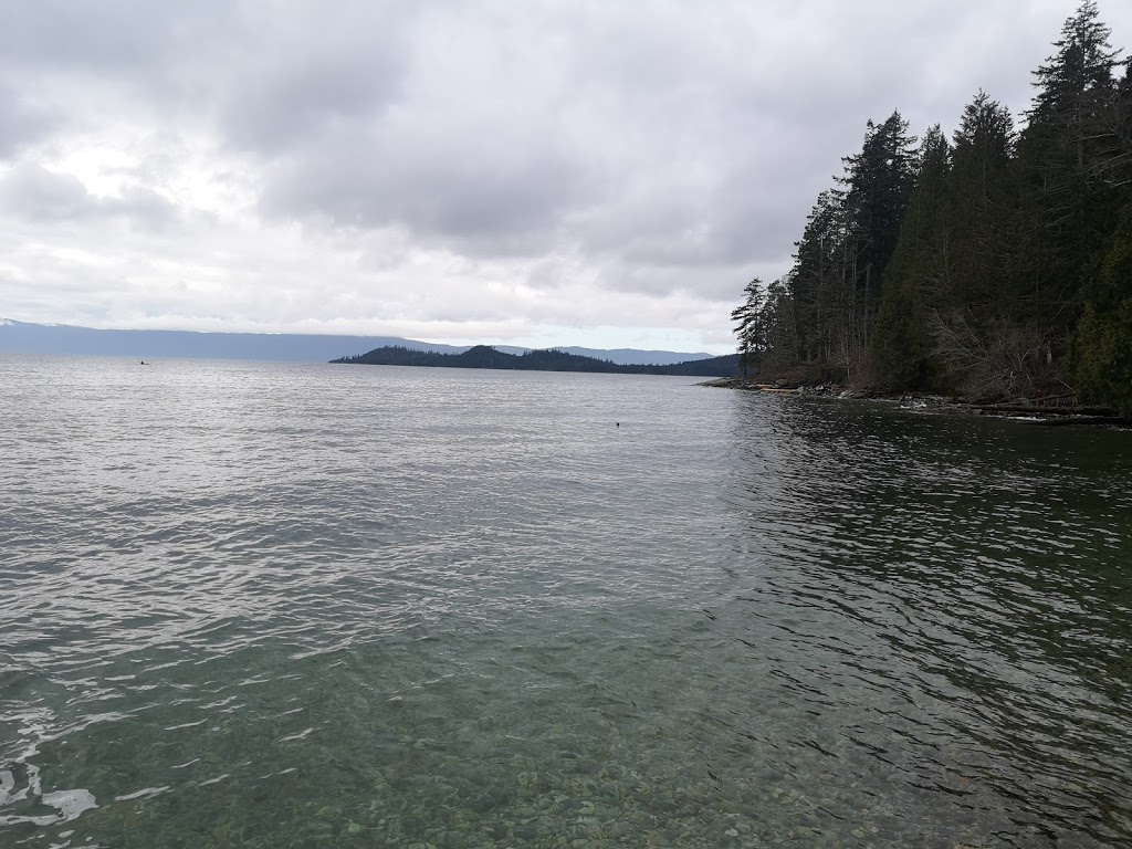 Kents Beach Resort | 14171 101 Hwy, Powell River, BC V8A 0N1, Canada | Phone: (604) 487-9386