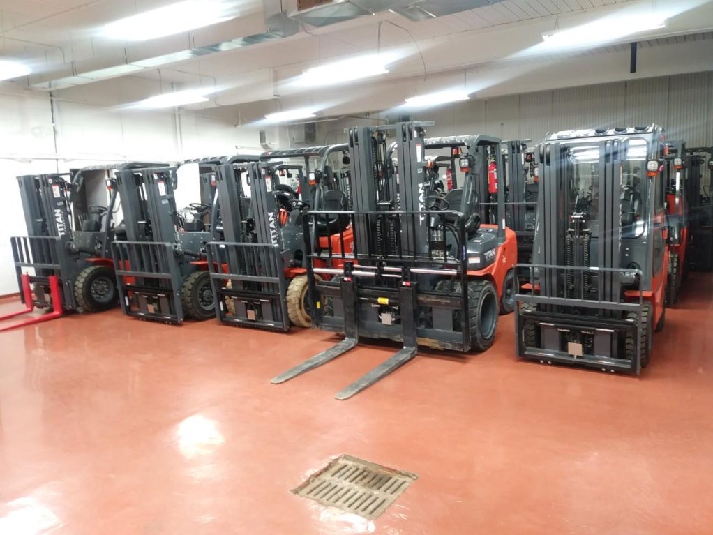 Titan Forklifts | 670 Irwin St, Chatham, ON N7M 5J5, Canada | Phone: (844) 938-4826