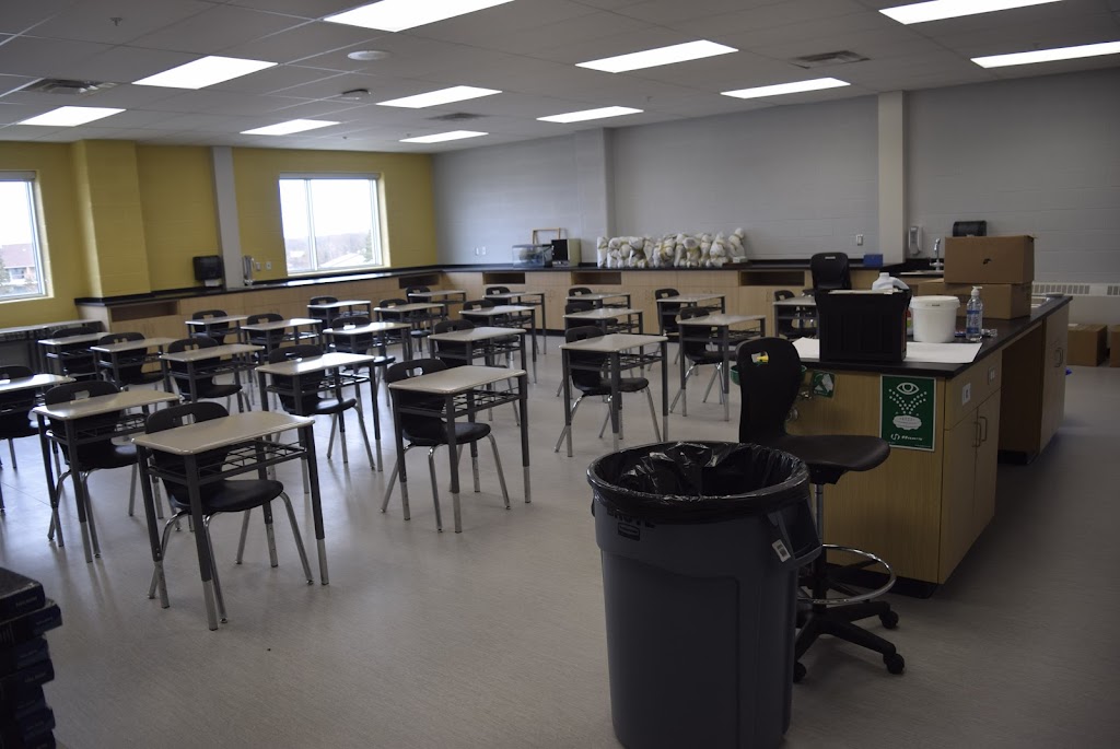 Kingston Secondary School | 145 Kirkpatrick St, Kingston, ON K7K 2P4, Canada | Phone: (613) 544-4811