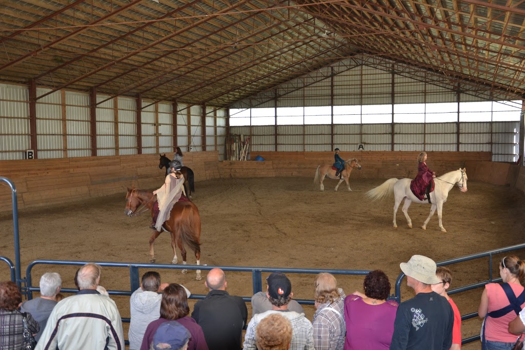 Ranch St-Hubert | 890 Chemin St Jacques, Saint-Herménégilde, QC J0B 2W0, Canada | Phone: (819) 820-5167