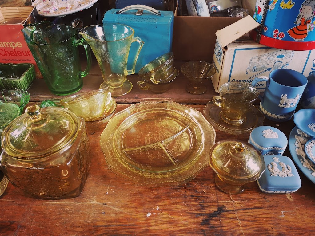 Reads Corner Antiques | 359 Taylor Rd, Summerside, PE C1N 4J9, Canada | Phone: (902) 598-7259
