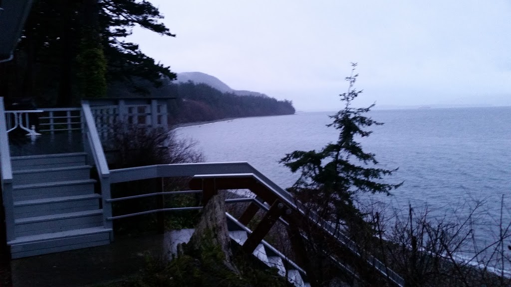 Lummi Island Oceanfront Home | 3873 Legoe Bay Rd, Lummi Island, WA 98262, USA | Phone: (360) 758-7112