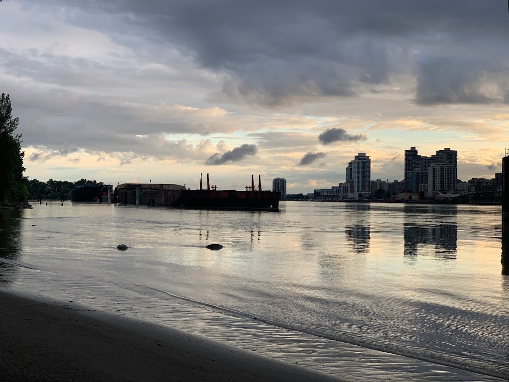Brownsville Bar Park | 11931 Old Yale Rd, Surrey, BC V3V 3X3, Canada | Phone: (604) 580-1041