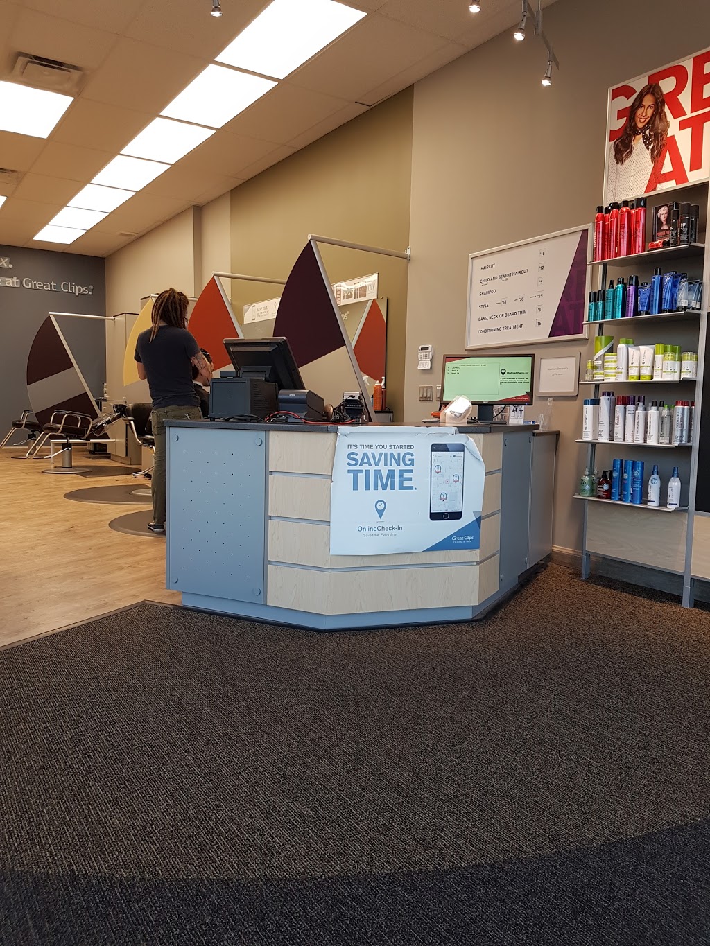 Great Clips | 547 Cundles Rd E Unit 6, Barrie, ON L4M 0G9, Canada | Phone: (705) 737-4030