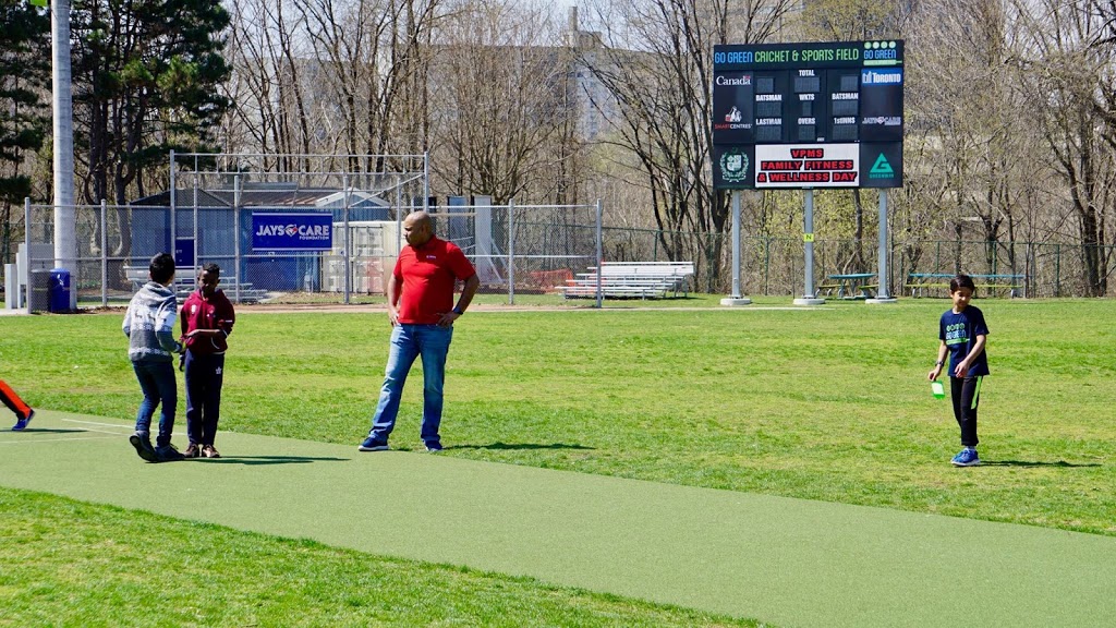 Go Green Youth Centre | 130 Overlea Blvd, North York, ON M3C 1B2, Canada | Phone: (647) 725-2793