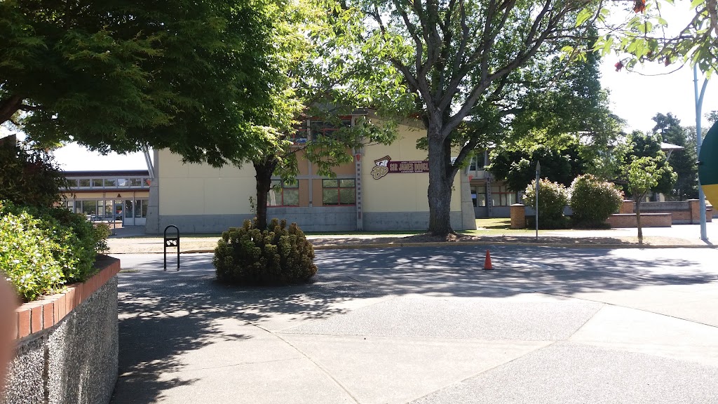 Sir James Douglas Elementary | 401 Moss St, Victoria, BC V8V 4N2, Canada | Phone: (250) 382-7788