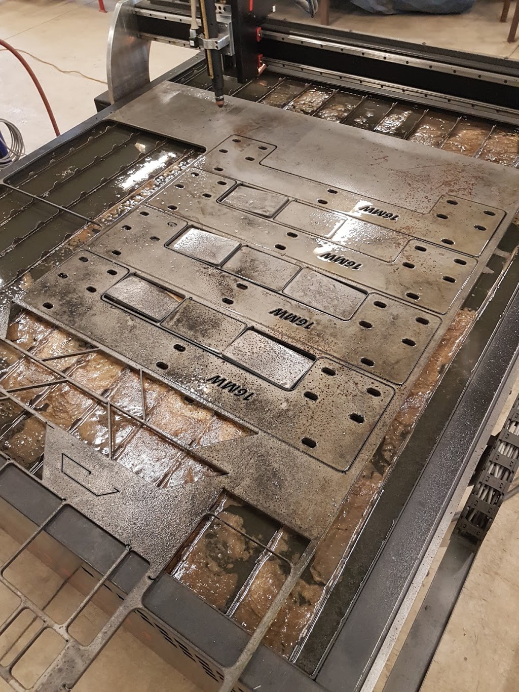 Sixteen Metalworks | 6631 Sixteen Rd, Smithville, ON L0R 2A0, Canada | Phone: (905) 746-2644