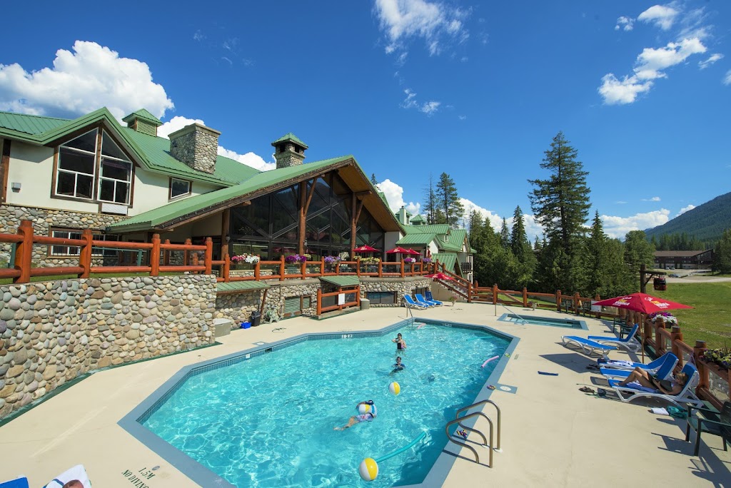 Lizard Creek Lodge | 5346 Highline Dr, Fernie, BC V0B 1M6, Canada | Phone: (877) 228-1948