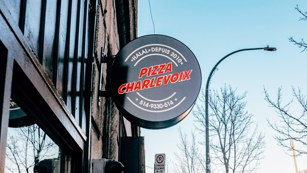 Pizza Charlevoix | 2563 Rue Centre, Montréal, QC H3K 1J9, Canada | Phone: (514) 933-0514