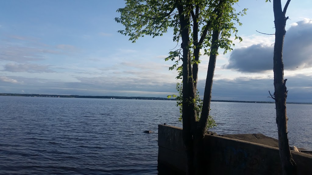 Parc Kenneth-Lloyd | Rue Lloyd, Gatineau, QC J9H 1R2, Canada | Phone: (866) 299-2002
