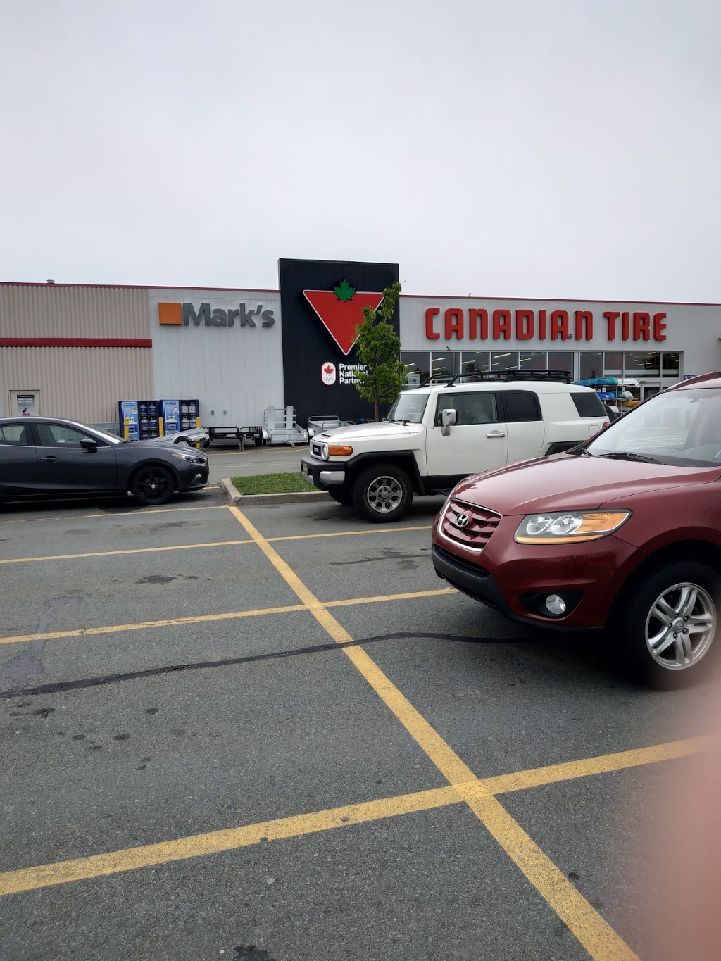 Canadian Tire - Tantallon, NS | 5130 St Margarets Bay Rd, Upper Tantallon, NS B3Z 1E2, Canada | Phone: (902) 826-2800