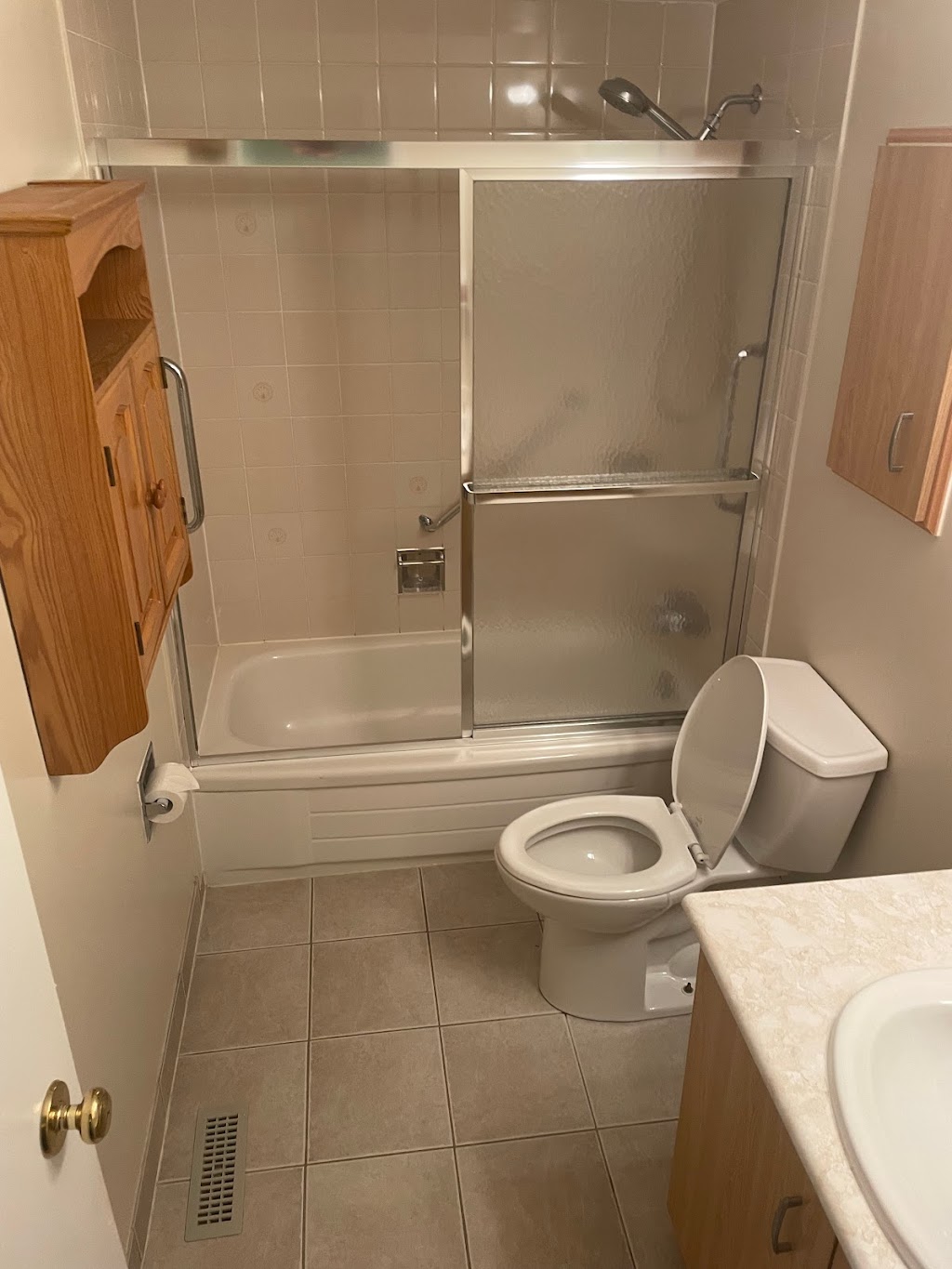 Couture Cleaning | Fallingbrook St, Whitby, ON L1R 1X1, Canada | Phone: (905) 431-3685