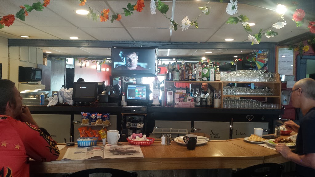 Bar Ho Vieux 38 | 14 Rte Marie-Victorin, Saint-François-du-Lac, Quebec, QC J0G 1M0, Canada | Phone: (450) 568-2035