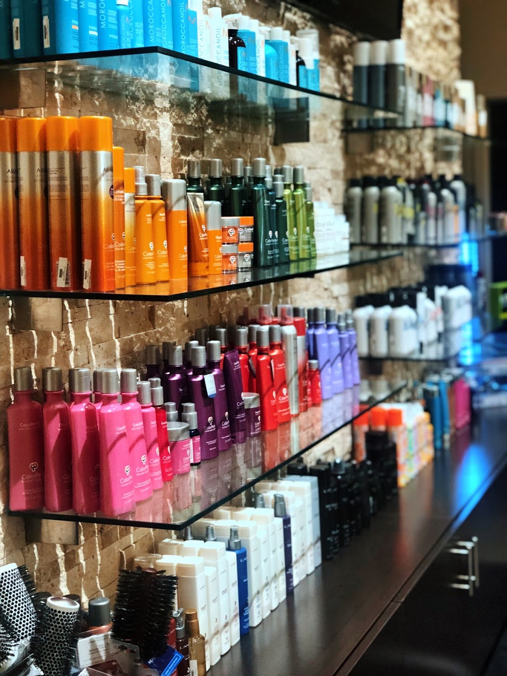Salon DaVoe | 5759 Main St, Williamsville, NY 14221, USA | Phone: (716) 276-8423