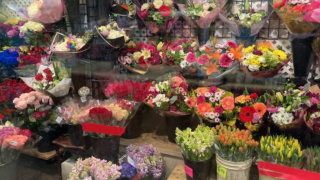 Lilys Florist | 3927 Knight St, Vancouver, BC V5N 3L8, Canada | Phone: (604) 873-8219