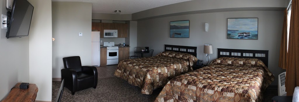 Alberta Beach Inn And Suites | 4939 50 Ave, Alberta Beach, AB T0E 0A0, Canada | Phone: (587) 763-0351