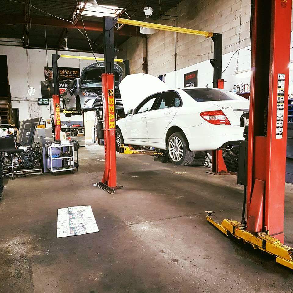 ZOZO AUTOS | 70 Advance Blvd unit 8&9, Brampton, ON L6T 4S7, Canada | Phone: (905) 799-7779