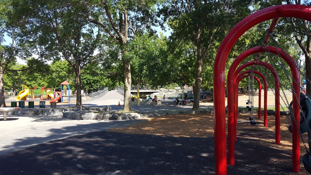 Brewer Park | 210 Hopewell Ave, Ottawa, ON K1S 2Z5, Canada | Phone: (613) 580-2595