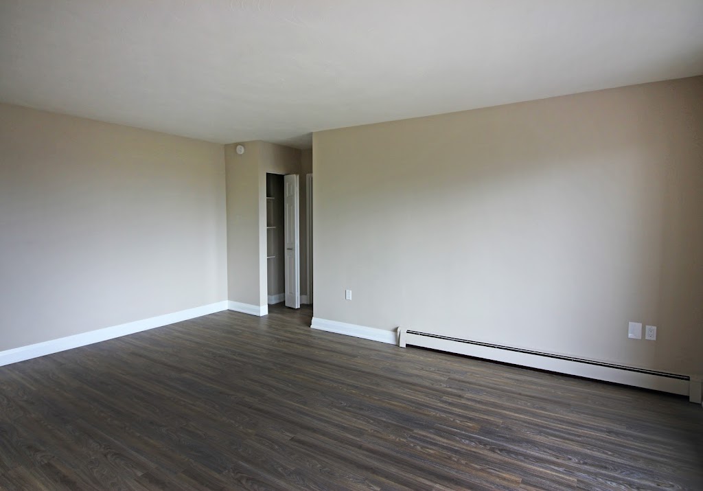 Bayview - CLV Group | 10 Ben Lomond Pl, Hamilton, ON L8V 2S8, Canada | Phone: (289) 426-2373