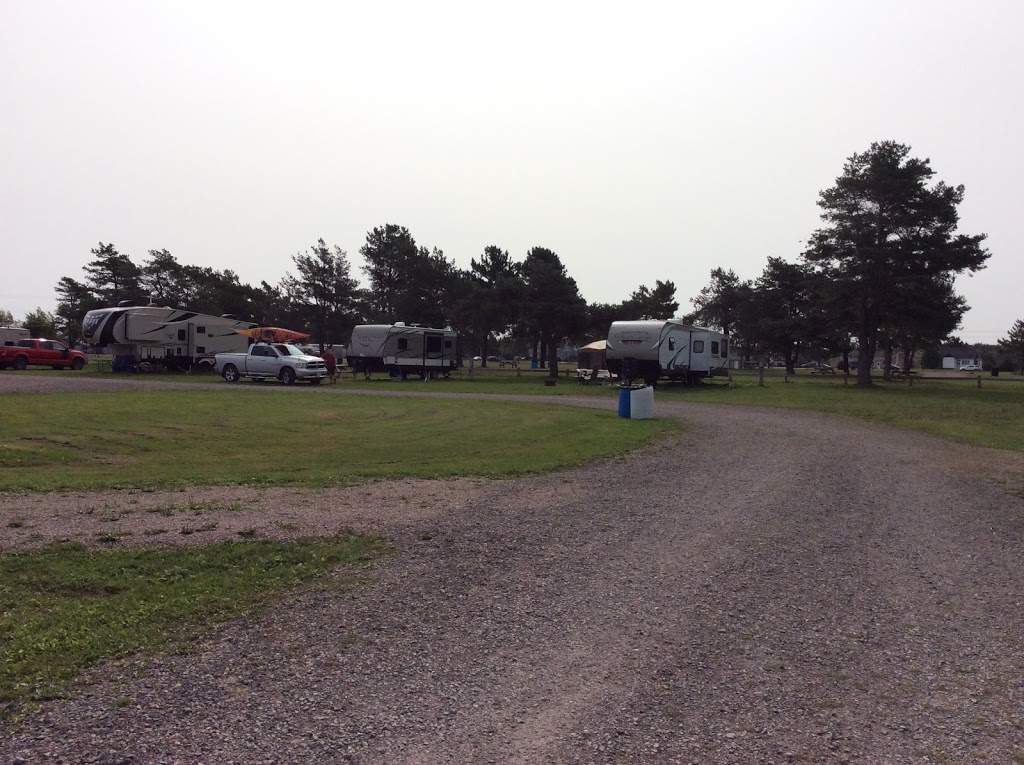 Parlee Beach Provincial Park Camping | 25 Gould Beach Rd, Pointe-du-Chêne, NB E4P 4J8, Canada | Phone: (506) 532-1500