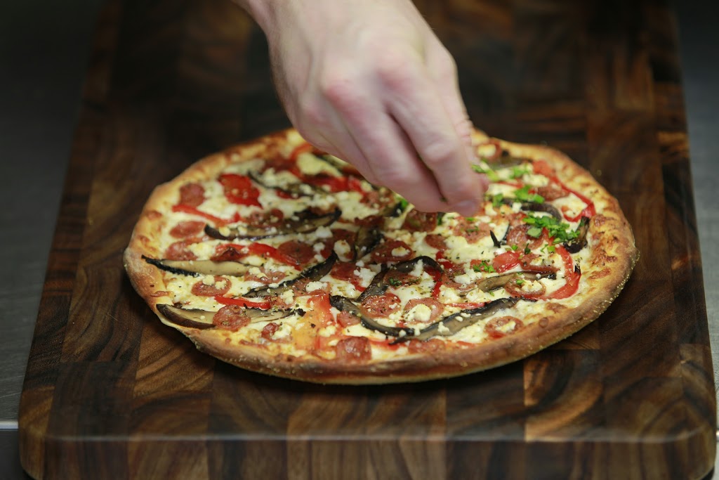 Bondis Pizza | 298 Springbank Dr, London, ON N6J 1E9, Canada | Phone: (519) 645-0322