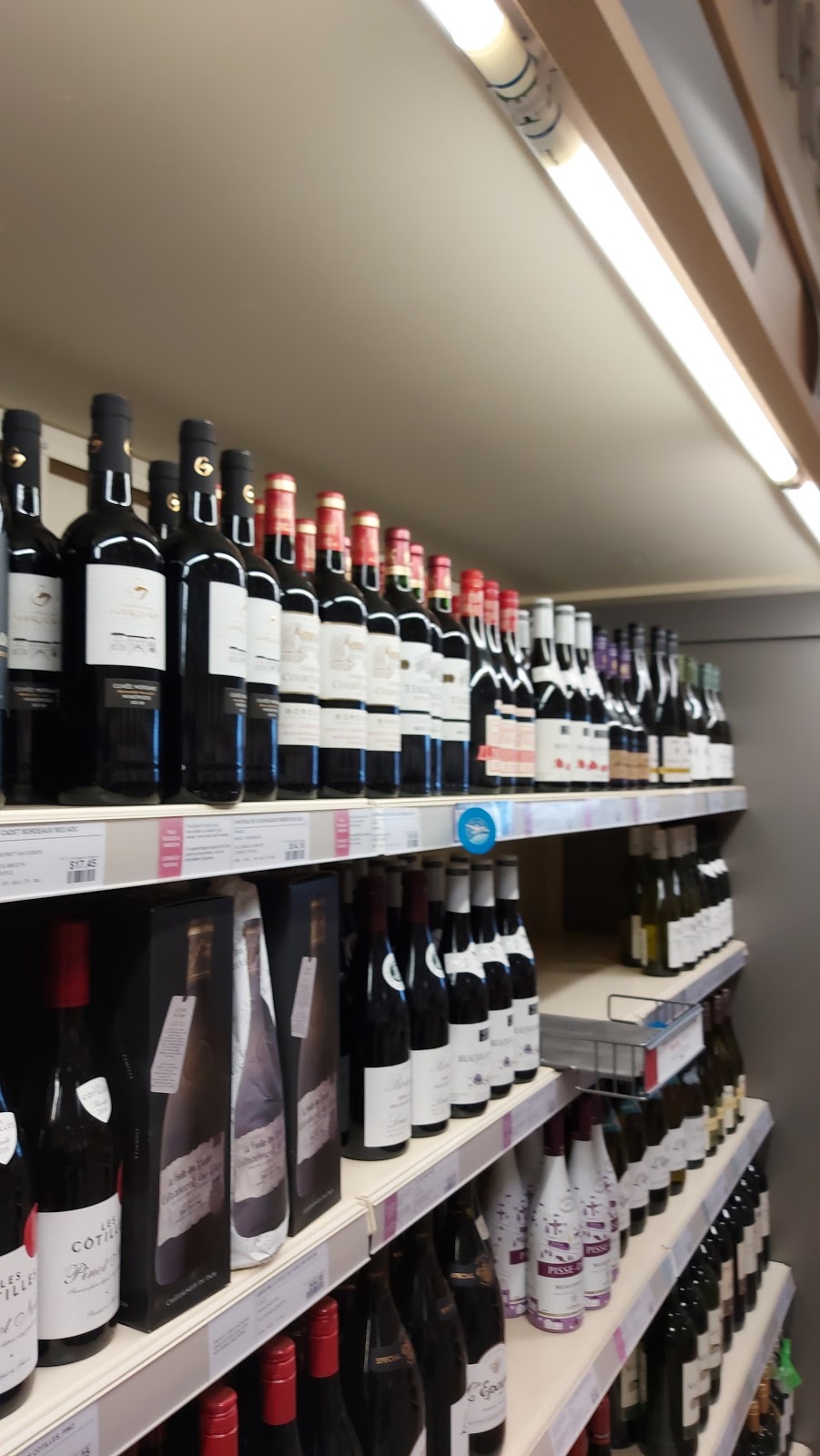LCBO | 230 Highland St, Haliburton, ON K0M 1S0, Canada | Phone: (705) 457-2631