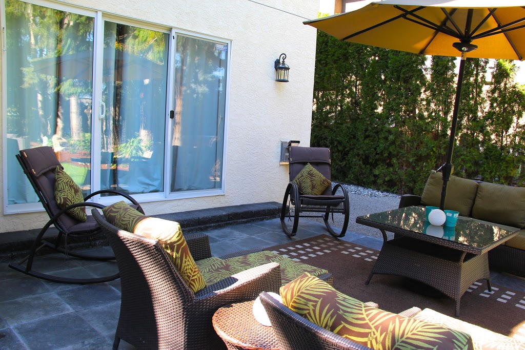 Boyce Gyro Beach Lodge | 3519 Lakeshore Rd, Kelowna, BC V1W 3L5, Canada | Phone: (250) 864-2693