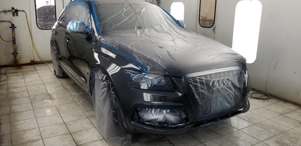 Rauof Auto Body Ltd | 130 Lepage Ct Unit 31, North York, ON M3J 3J1, Canada | Phone: (416) 636-4558