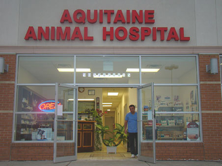 Aquitaine Animal Hospital - Mississauga | 6550 Meadowvale Town Centre Cir, Mississauga, ON L5N 4B7, Canada | Phone: (905) 285-0015