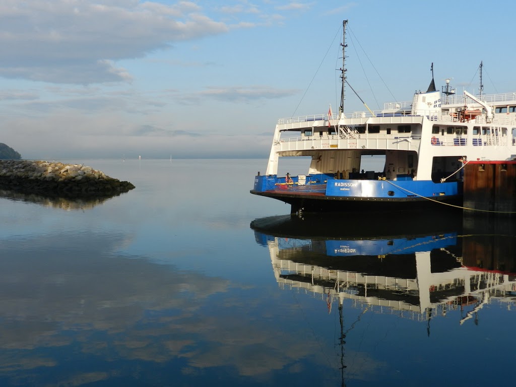 Motel La Baleine | 274 Chemin de la Baleine, La Baleine, QC G0A 2A0, Canada | Phone: (418) 438-2453