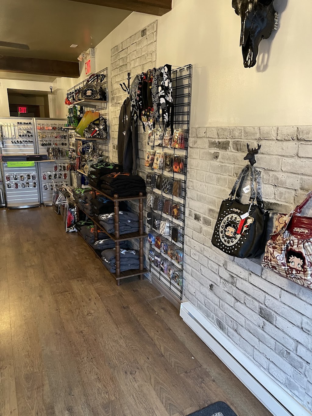 Bad Ass Den | 83 Bolton St, Bobcaygeon, ON K0M 1A0, Canada | Phone: (647) 888-2964