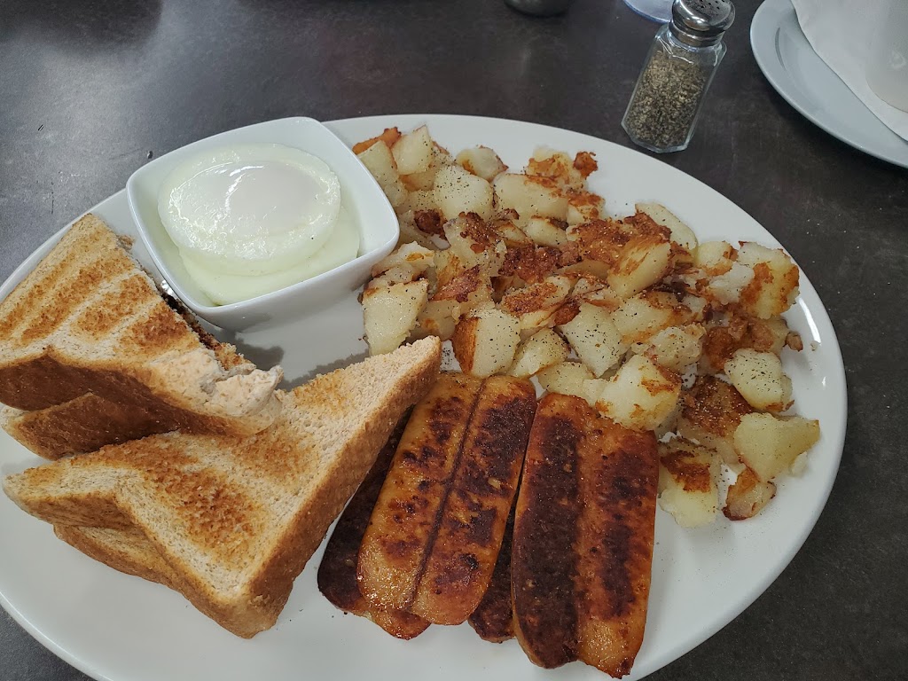 DINER 82 ltd | 13036 82 St NW, Edmonton, AB T5E 2T5, Canada | Phone: (780) 406-5882