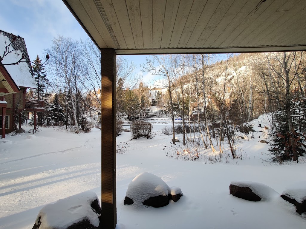 Le Plateau - Tremblant Sunstar | 218 Chemin de la Forêt App 3, Mont-Tremblant, QC J8E 3K8, Canada | Phone: (888) 221-1411