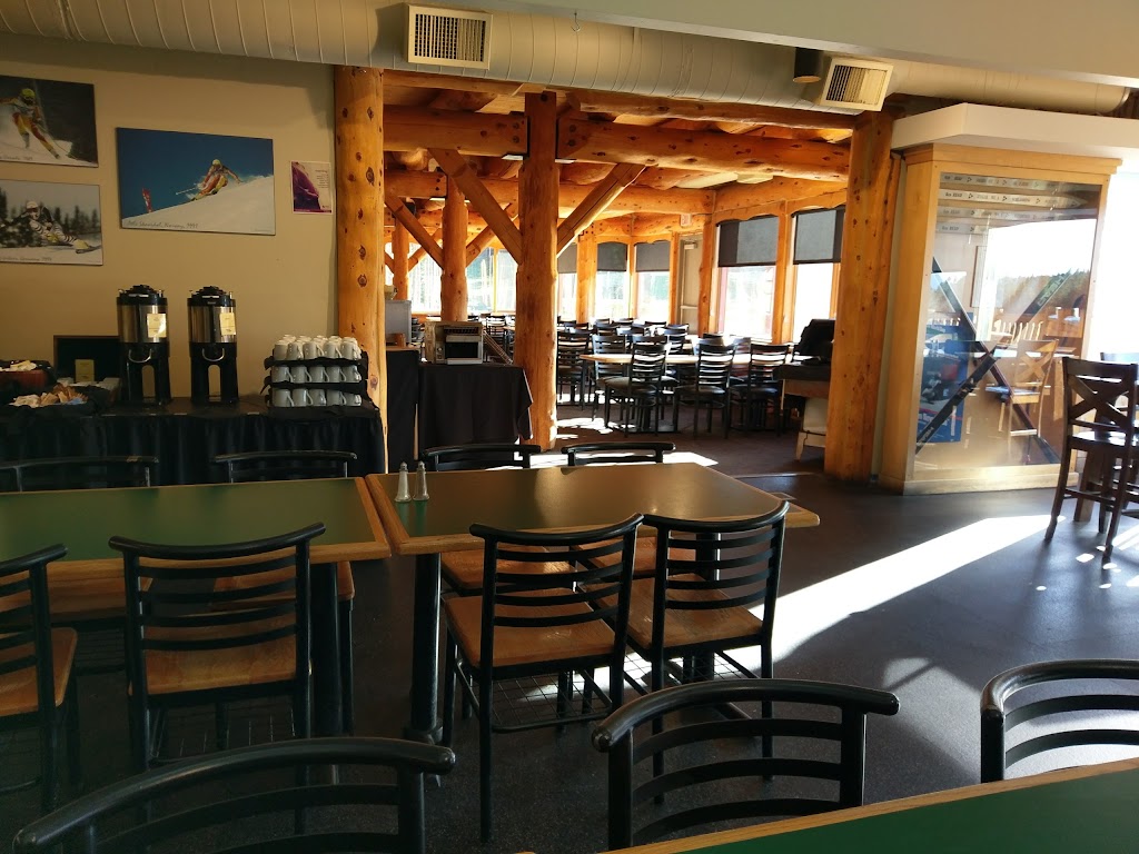 Sitzmark Lounge | Improvement District No. 9, AB T0L, Canada | Phone: (403) 522-3555