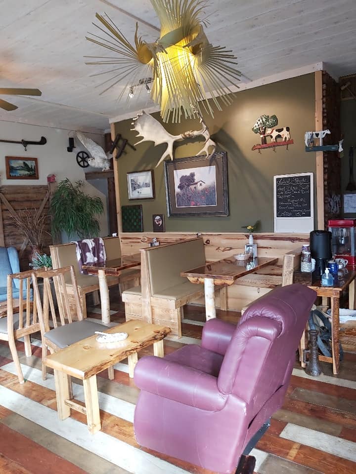 The TiPsY CoW | 38 Wheatland Ave, Smoky Lake, AB T0A 3C0, Canada | Phone: (780) 656-5540