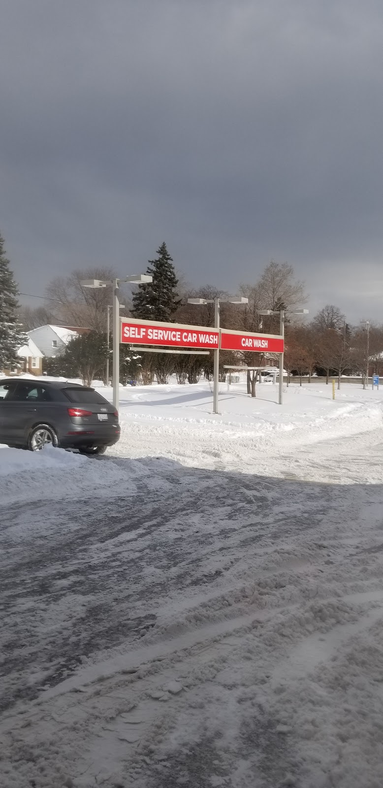 Esso | 7015 Yonge St, Thornhill, ON L3T 2A5, Canada | Phone: (905) 764-6787