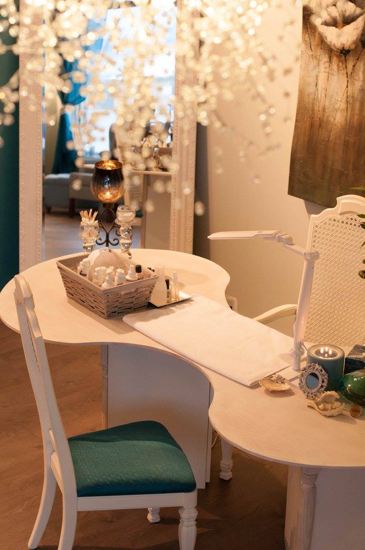 Dellas Esthetics - Spa of Natural Beauty | 1008 8 Ave #7, Invermere, BC V0A 1K0, Canada | Phone: (250) 688-0045